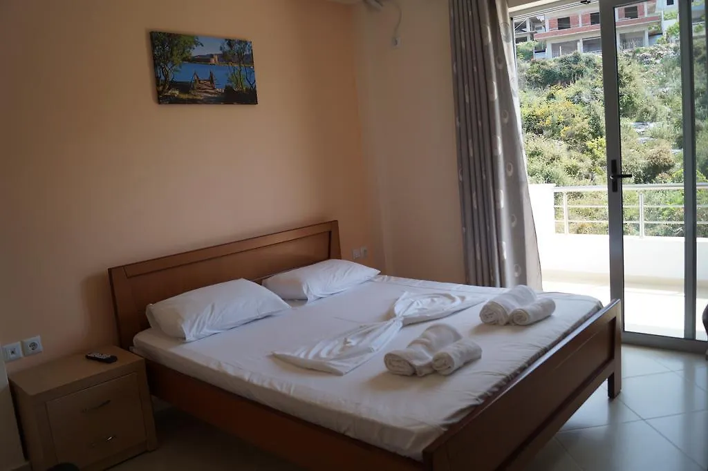 Bill'S Apartments Sarandë 0*,